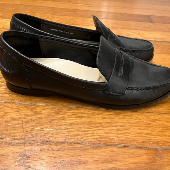 Cole Haan Women's Lux Pinch Penny Loafer - Classic Leather Slip-On Shoes For Work & Casual Wear